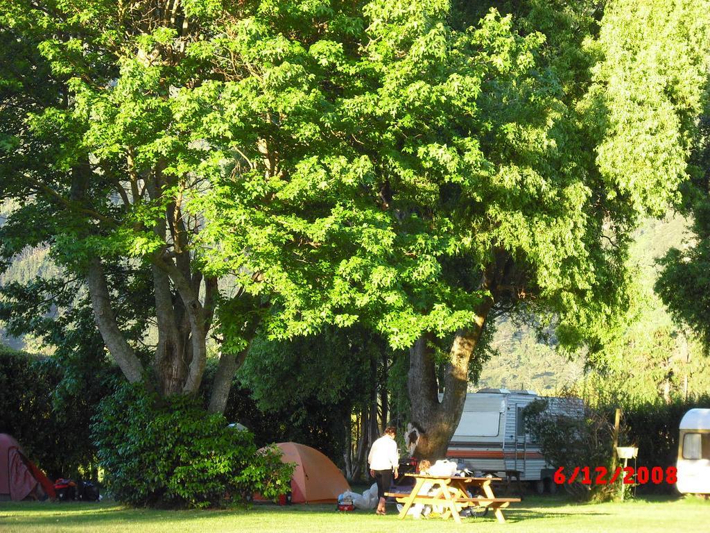 Te Aroha Holiday Park And Motels Exteriör bild